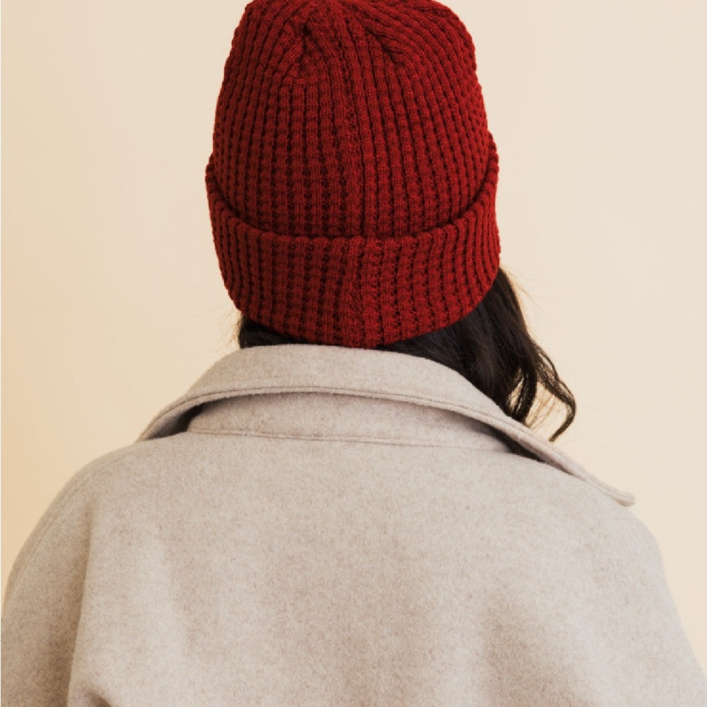 Waffle Cozy Red Knit Beanie New In Packaging